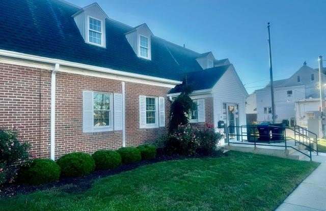255 S LEHIGH Avenue - 255 South Lehigh Avenue, Frackville, PA 17931
