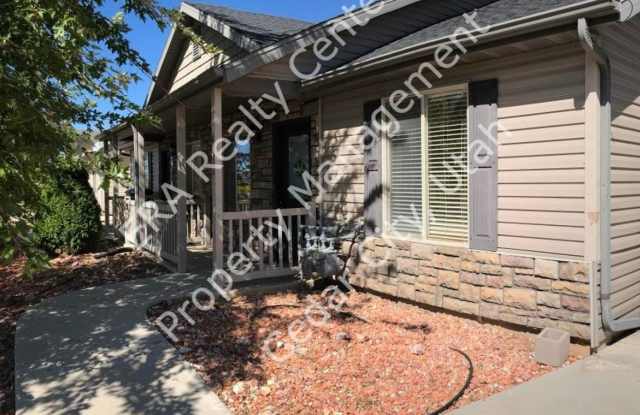 2 Bedroom 1 bath Twin Home in a Great Area photos photos