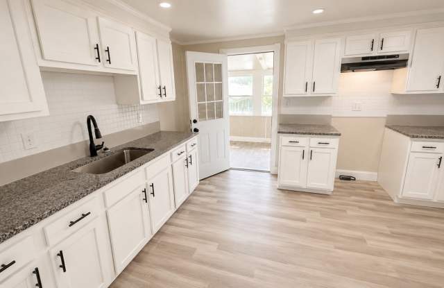 Newly Renovated 4BR Home on Spacious Corner Lot with 2-Car Garage Gallery 4