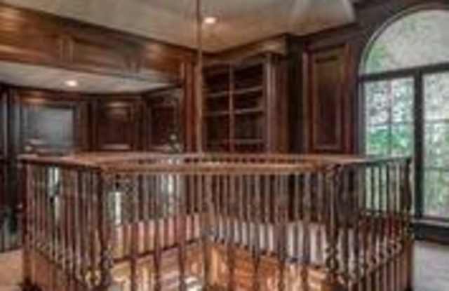 6037 Forest Highlands Drive Gallery 2