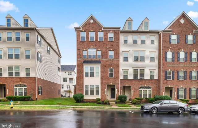 6439 ALAN LINTON BOULEVARD E photos photos