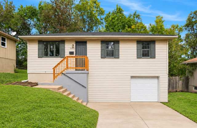 7900 East 103rd Terrace Gallery 1