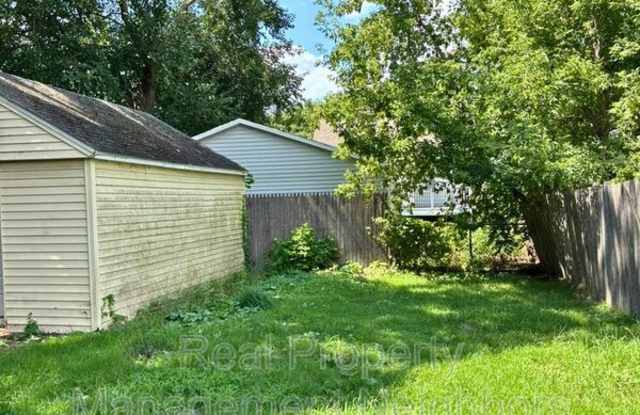 2257 Berwyn Ave SW photos photos