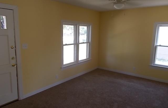 933 PEACH Gallery 4