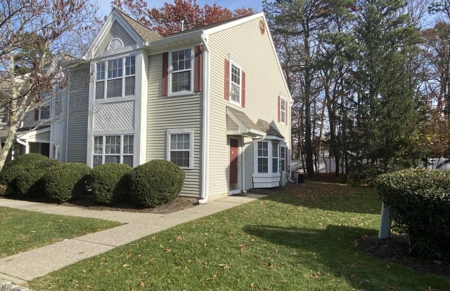 17 Lexington Court - 17 Lexington Court, Monmouth County, NJ 07733