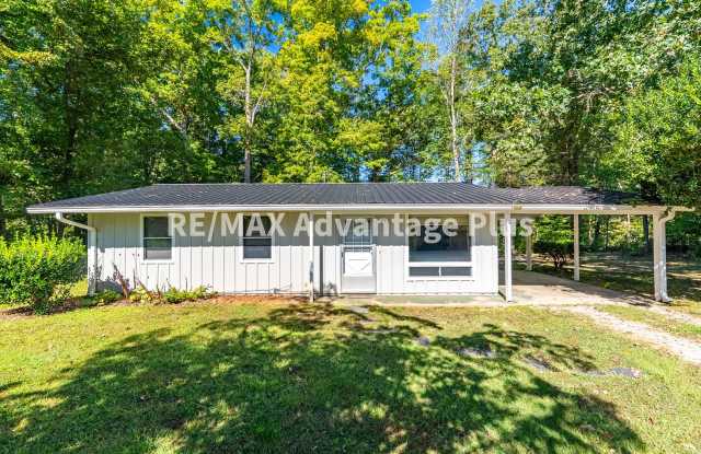 3 Bedroom 1 Bath Home - 4102 Back Hampden Sydney Road, Prince Edward County, VA 23901