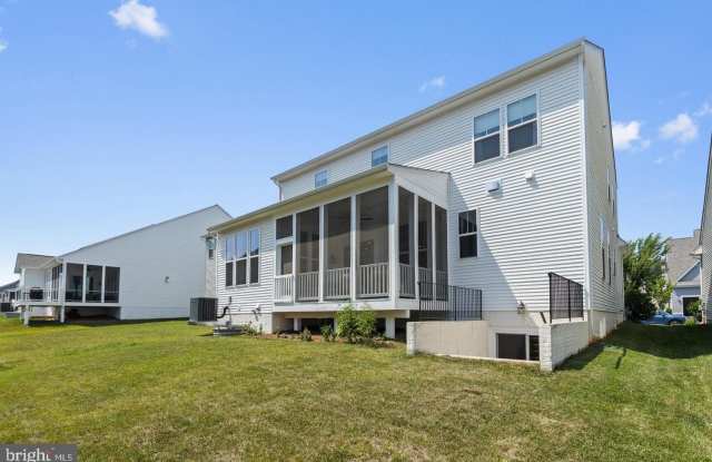 819 BANKER Drive SW Gallery 2
