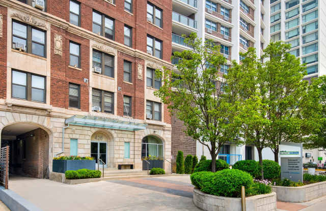 Reside at Belmont Harbor photos photos