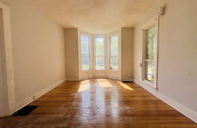 130 Diamond Court Gallery 3
