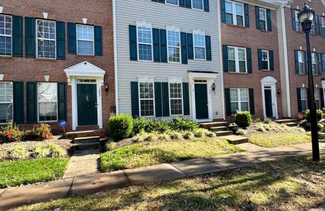 3BR/3BA Townhouse in Ballantyne photos photos