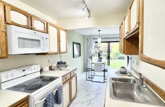 26435 Northeast Pennsylvania AvenueUnit #49 Gallery 3