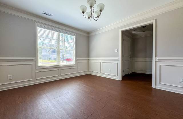Lovely 3 Bed 2.5 Bath Home in Lextington Plantation Gallery 3