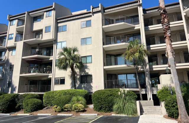 Forest Beach Villa - Walk to the Beach! photos photos