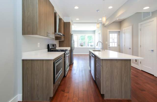 1810 M St NE Gallery 4