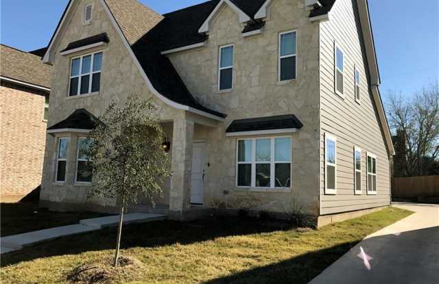 111 Ehlinger Drive Gallery 2