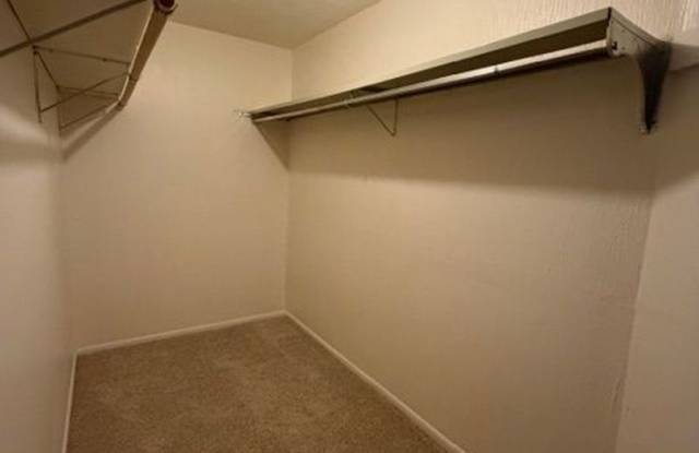 200 West Gallery 4