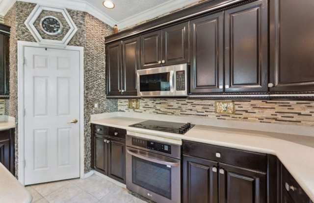 2011 Reston Circle, Royal Palm Beach, FL 33411 - 2011 Reston Circle, Royal Palm Beach, FL 33411