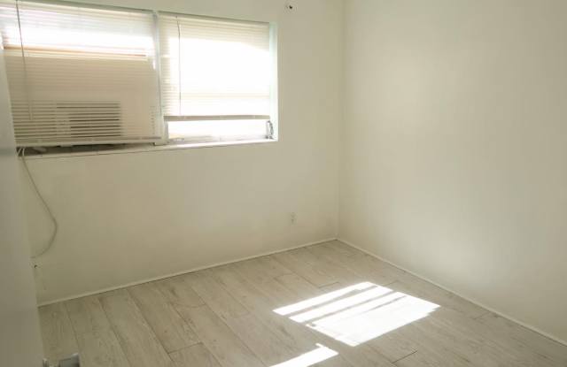 5308 Marcia Place Gallery 4