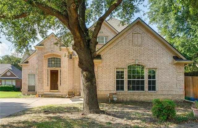 1017 Laurel Oak Drive Gallery 2