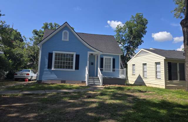 108 College St photos photos