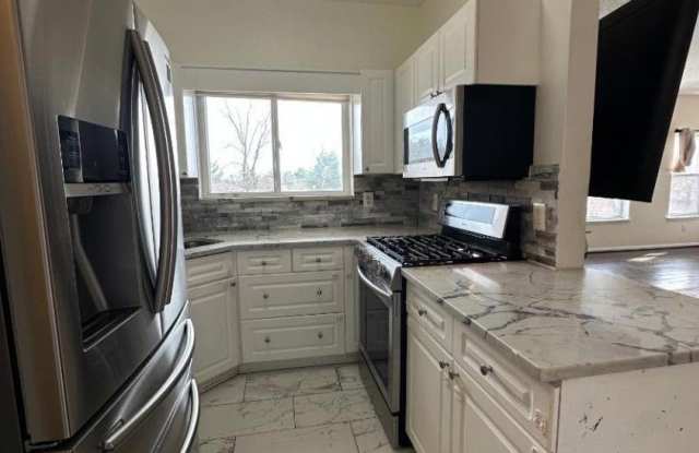 322 Brittany Dr photos photos