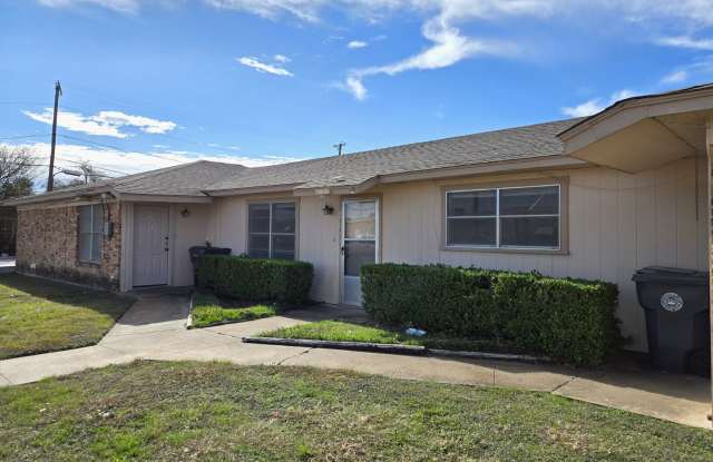 2/1 Triplex in Waco ISD! photos photos