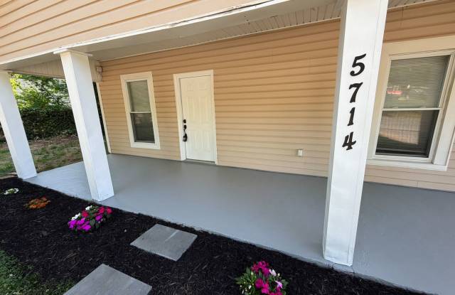 Historic Saint Elmo Charm with Modern Updates – 2 Bed, 2 Bath - Half Off Your First Month's Rent! Gallery 3