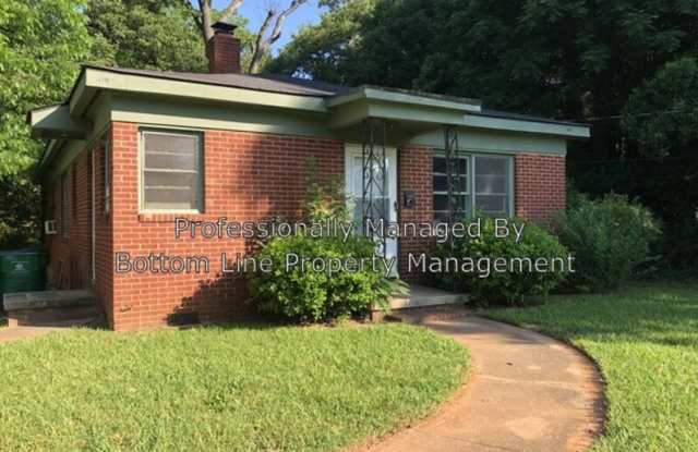 2831 Parkway Road - 2831 Parkway Ave, Charlotte, NC 28208