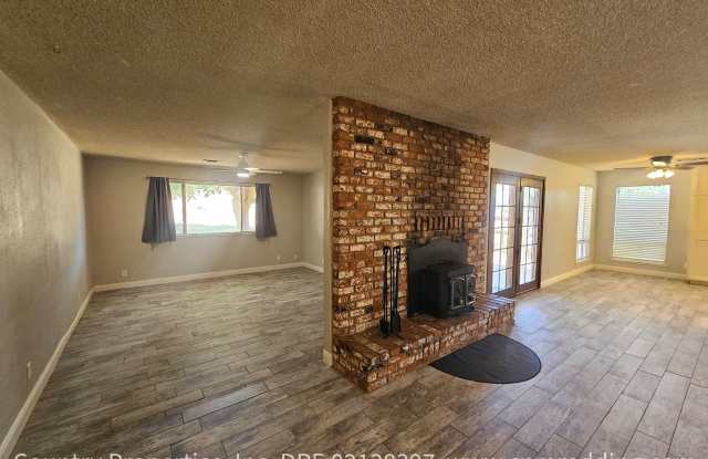 Updated Home on 1.84 Acres with Horse Possibility Available Now! Gallery 3