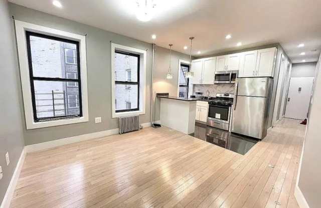 4308 Broadway Gallery 2