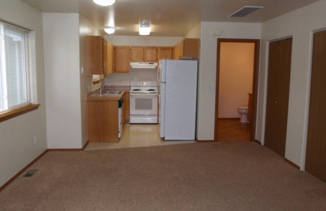 2410 Leo Avenue photos photos