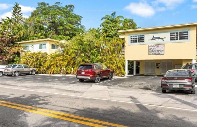 1525 SE 15th St - 1525 Southeast 15th Street, Fort Lauderdale, FL 33316