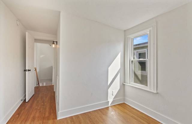 1/2 OFF FIRST MONTHS RENT PROMO - APPLY TODAY! Gallery 4