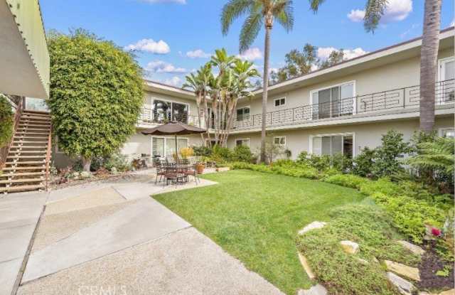 1570 Via Capri photos photos