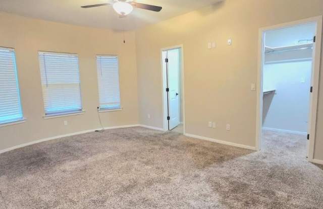 2153 Blue Valley Gallery 4