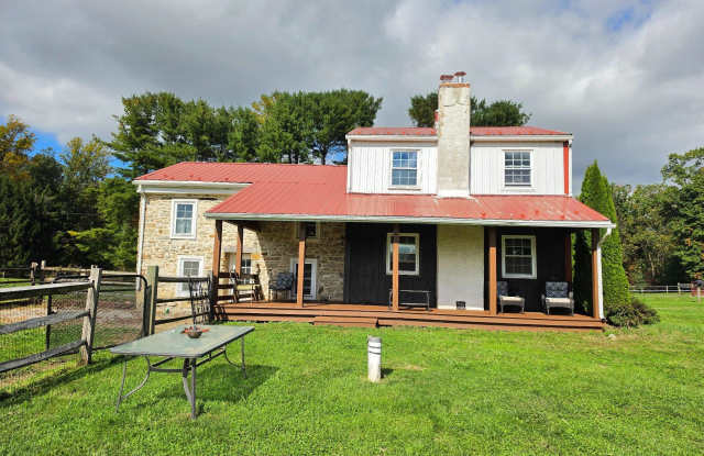 1112 TELEGRAPH Road Gallery 3