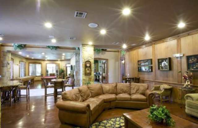 8632 N FM 620 Gallery 4