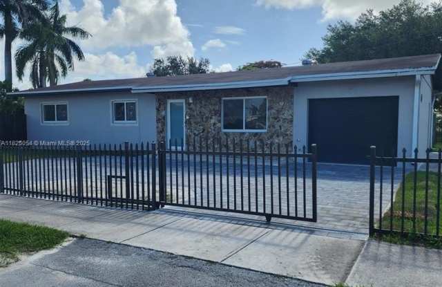 771 NW 15th St photos photos