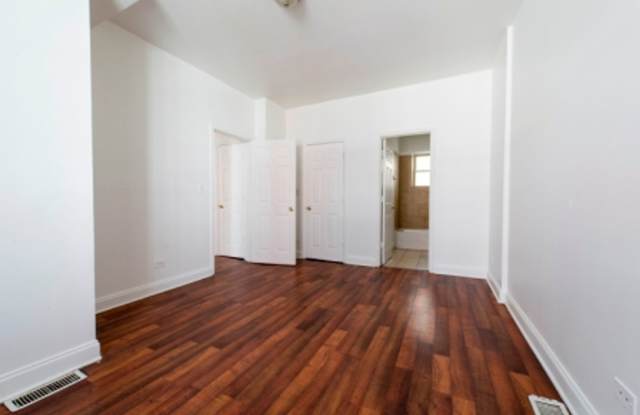 7241-49 S Phillips Ave Gallery 4