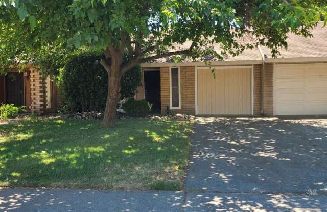 10885 Paiute Way - 10885 Paiute Way, Rancho Cordova, CA 95670
