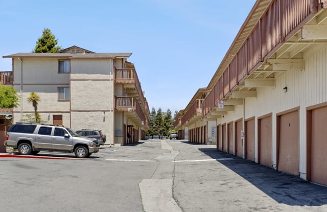 Garden Hill Apartments Gallery 2