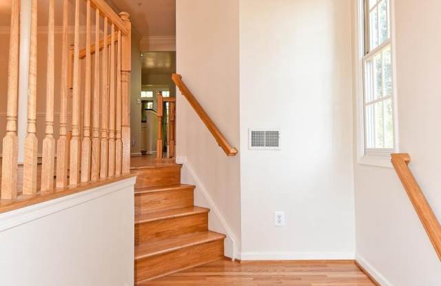 8520 HARVEST OAK DRIVE Gallery 3