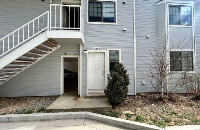 2-Bedroom Condo for Rent in North Boulder photos photos