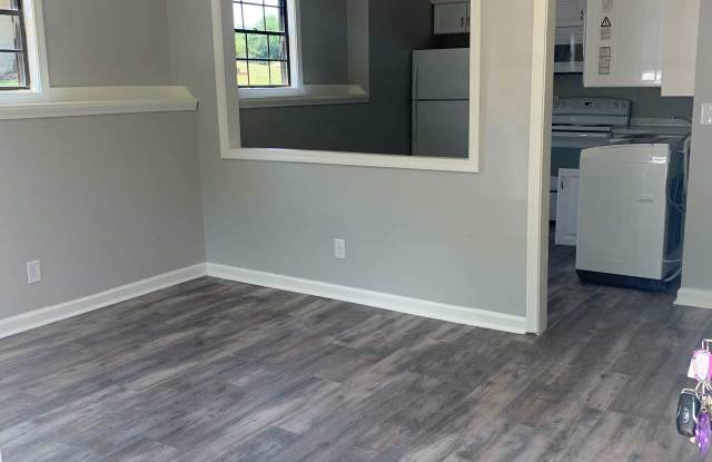124 Southeast 235th Road - 4 Gallery 2