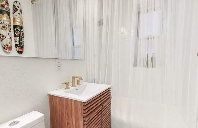 800 Grand Concourse - 800 Grand Concourse, Bronx, NY 10451