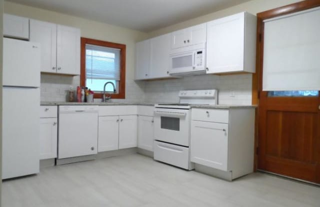 13 Maple St. - 13 Maple Street, Stoneham, MA 02180