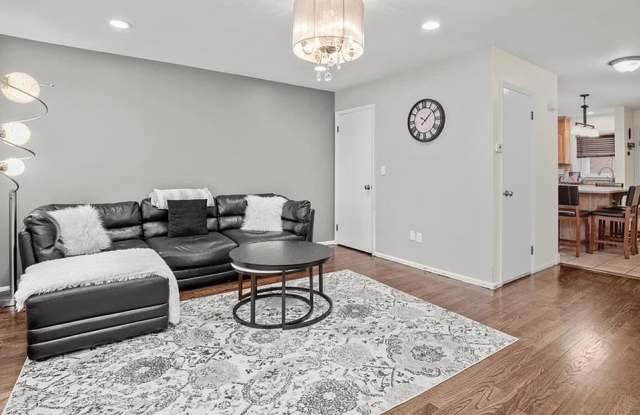 133 Seemans Lane photos photos