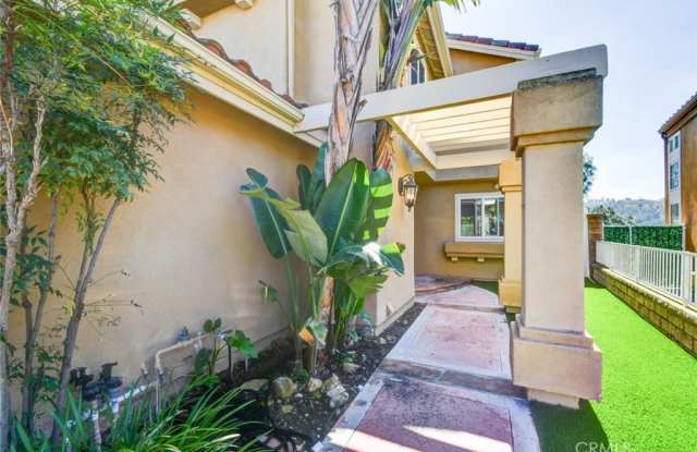 565 S Hibiscus Way Gallery 2