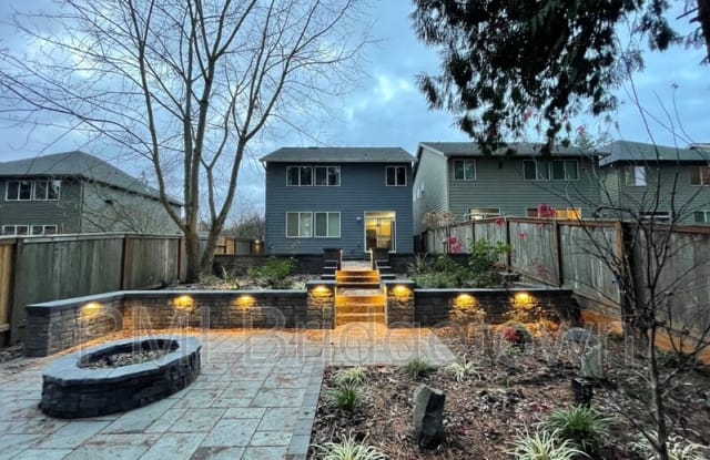 266 NE 47th Pl - 266 Northeast 47th Place, Hillsboro, OR 97124