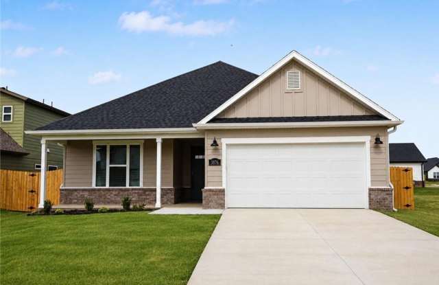 Nice New Construction Home in E Springdale Gallery 1